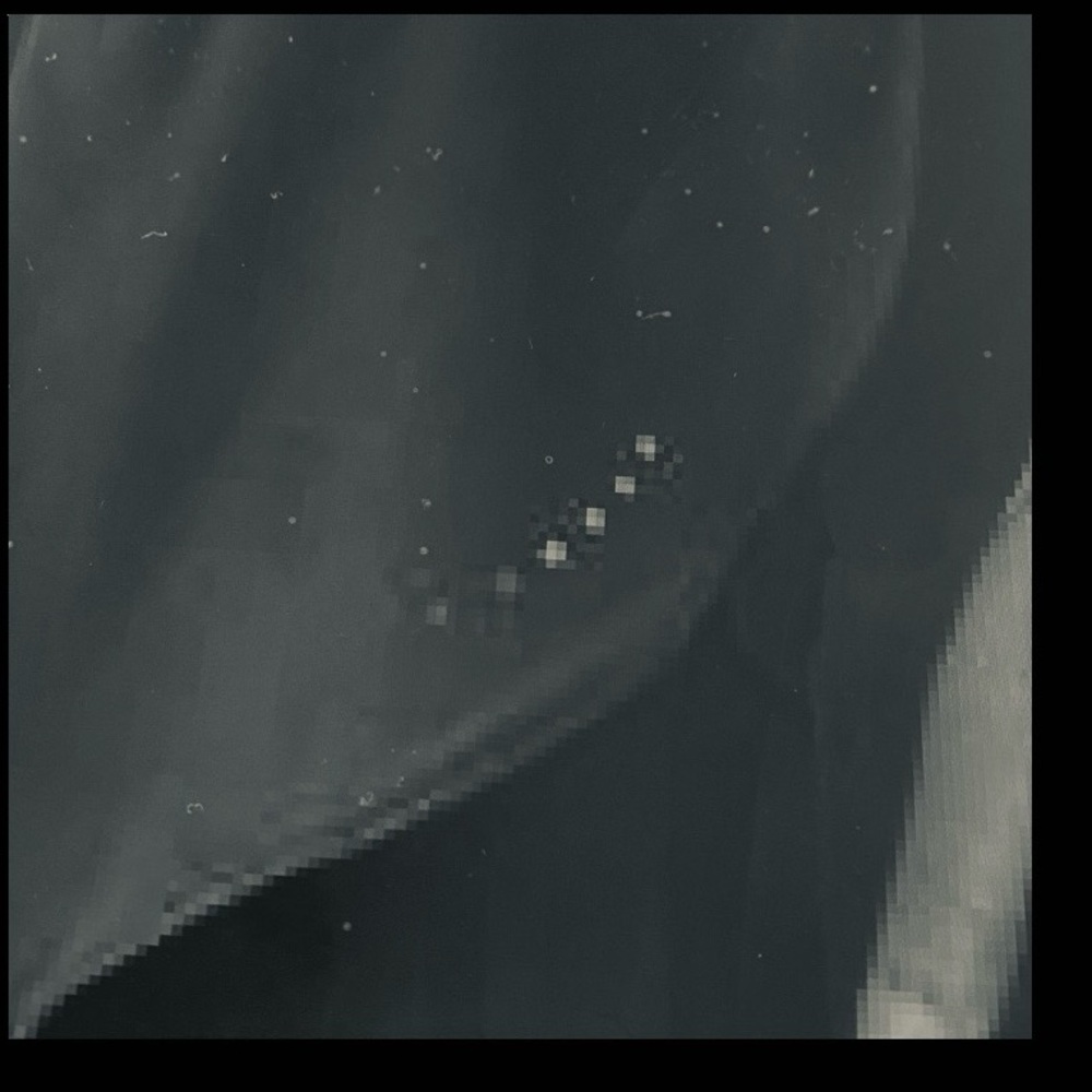 MEDIUM.  HALARA BREEZEFUL REFLECTIVE DOTS  2 IN 1  QUICK DRY TRAINING LEGGINGS - Picture 3 of 9